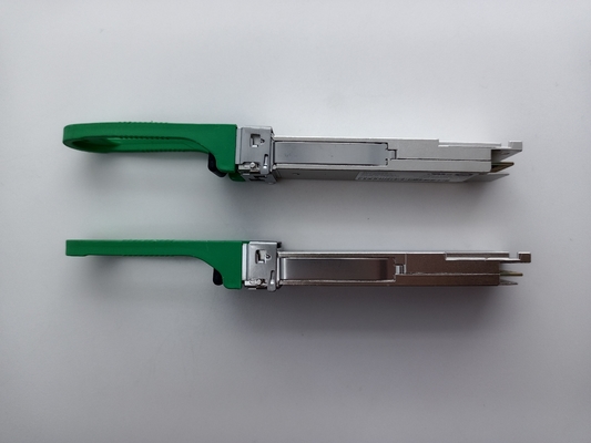 ブロケード57-1000506-01 200G CWDM 2km GEN 7 ICL FC QSFP+のトランシーバーの光学モジュール