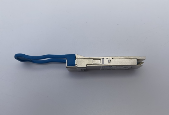Finisar FTL4C1QE1L QSFP+のトランシーバー モジュール40GBase-LR4 SM繊維1310nm 10km複式アパートLC