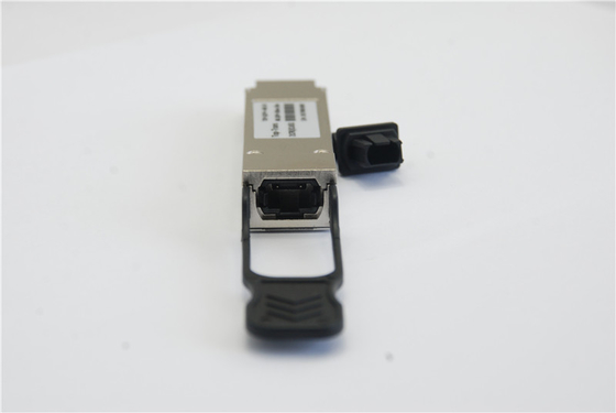 データ センタの葉の脊柱のためののぎQSFP-40G-SR4多用性があるQsfp+ 40gbe 150M MPO MTP